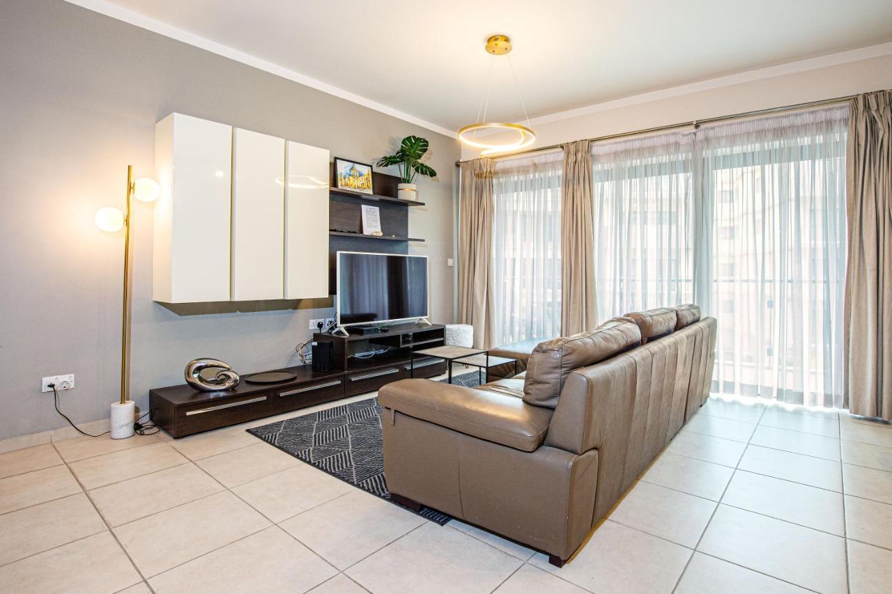 Cozy, Modern In The Heart Of St Julians Apartament *