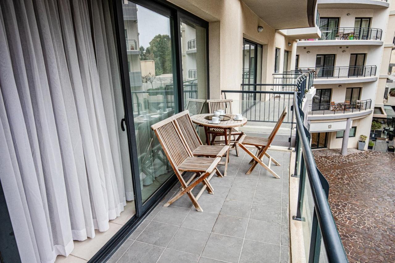 Apartament Cozy, Modern In The Heart Of St Julians St. Julian's